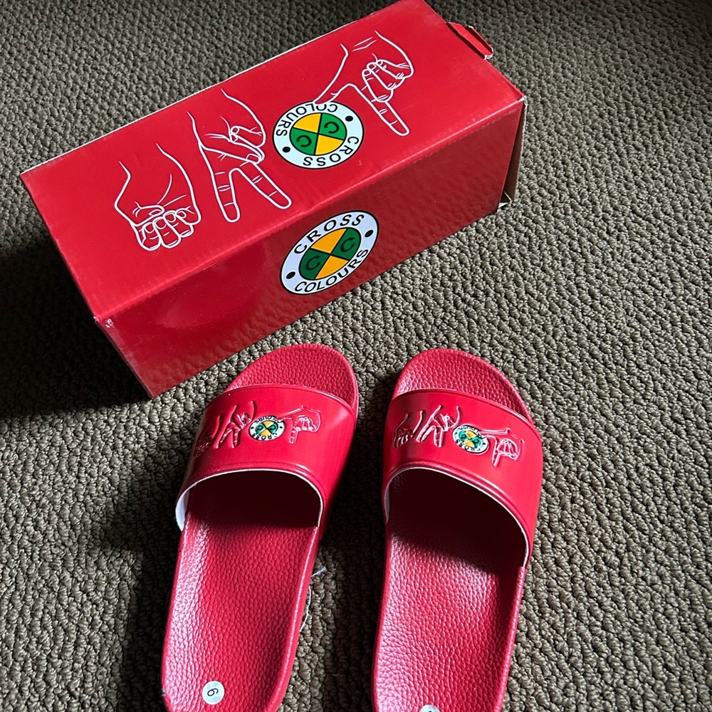 CROSS COLOURS SLIDES LADIES SIZE 6
